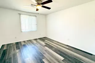 2027 N 66th Dr, Phoenix, AZ 85035 - Photo 12