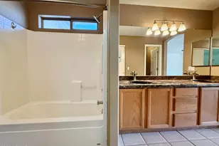 5462 N 77th Dr, Glendale, AZ 85303 - Photo 14