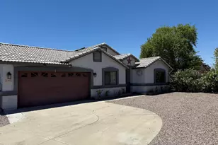 5462 N 77th Dr, Glendale, AZ 85303 - Photo 2