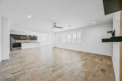 14049 W Desert Hollow Drive, Surprise, AZ 85387 - Photo 6