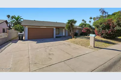 6437 W College Drive, Phoenix, AZ 85033 - Photo 2