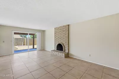 3945 W Barbara Avenue, Phoenix, AZ 85051 - Photo 6