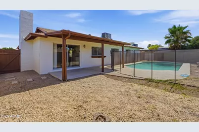 3945 W Barbara Avenue, Phoenix, AZ 85051 - Photo 30