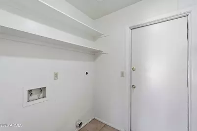 3945 W Barbara Avenue, Phoenix, AZ 85051 - Photo 28
