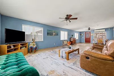 10565 W Buena Vista Drive, Arizona City, AZ 85123 - Photo 22