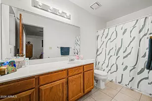 10565 W Buena Vista Dr, Arizona City, AZ 85123 - Photo 14