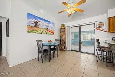 10565 W Buena Vista Drive, Arizona City, AZ 85123 - Photo 8