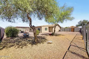10565 W Buena Vista Dr, Arizona City, AZ 85123 - Photo 24