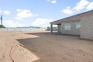 9051 W Century Dr, Arizona City, AZ 85123 - Photo 28