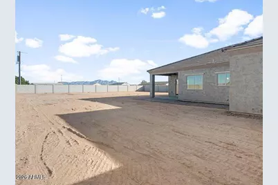 8611 W Mission Hills Drive, Arizona City, AZ 85123 - Photo 28