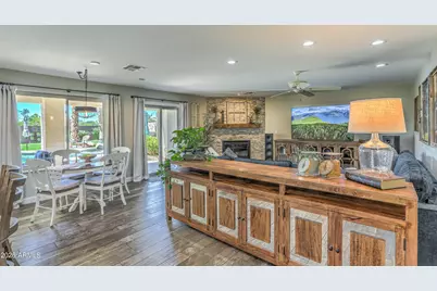 2032 E Mariposa Grande --, Phoenix, AZ 85024 - Photo 12