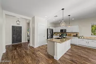 6992 S View Ln, Gilbert, AZ 85298 - Photo 8