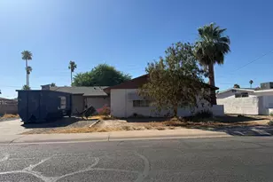 4154 N 63rd Dr, Phoenix, AZ 85033 - Photo 2