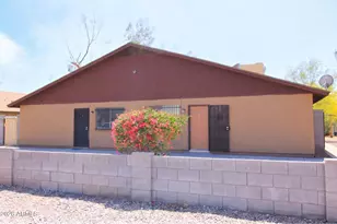 2747 E Chipman Rd, Phoenix, AZ 85040 - Photo 1