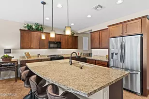 3913 Gold Ridge Rd, Wickenburg, AZ 85390 - Photo 2