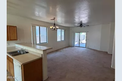 6926 S 37th Glen, Phoenix, AZ 85041 - Photo 4