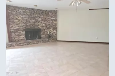 9337 W San Miguel Avenue, Glendale, AZ 85305 - Photo 2