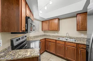 885 N Granite Reef Rd, Scottsdale, AZ 85257 - Photo 4