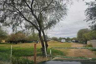 8230 S 20th Ave, Phoenix, AZ 85041 - Photo 1