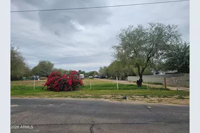 8230 S 20th Avenue #-, Phoenix, AZ 85041 - Photo 4