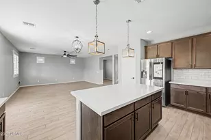 18040 W Louise Dr, Surprise, AZ 85387 - Photo 12