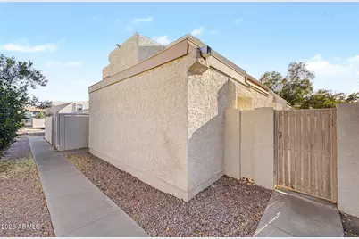 1342 W Emerald Avenue #224, Mesa, AZ 85202 - Photo 2