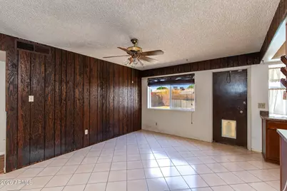 2902 W Laurel Lane, Phoenix, AZ 85029 - Photo 4