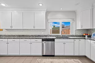 2612 W Osage Cir, Mesa, AZ 85202 - Photo 12