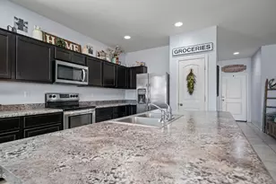 11369 E Aster Ln, Florence, AZ 85132 - Photo 2