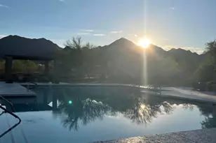 10460 E Hillery Dr, Scottsdale, AZ 85255 - Photo 12