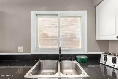 2001 W Surrey Avenue, Phoenix, AZ 85029 - Photo 14