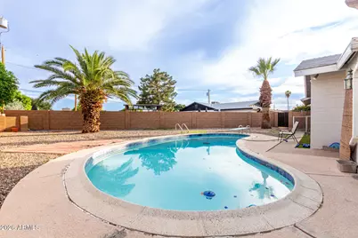 2001 W Surrey Avenue, Phoenix, AZ 85029 - Photo 32