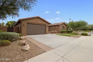 1084 W Fever Tree Ave, Queen Creek, AZ 85140 - Photo 4