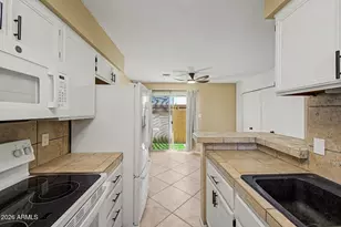 20420 N 6th Dr, Phoenix, AZ 85027 - Photo 8