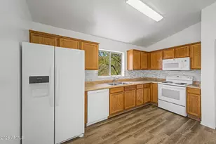 24151 N High Dunes Dr, Florence, AZ 85132 - Photo 10