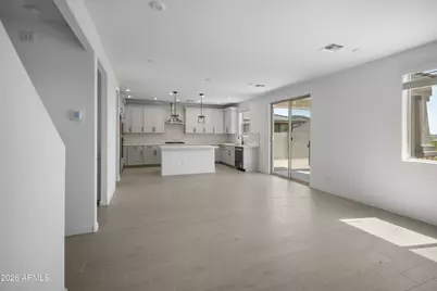 13415 W Eagle Feather Road, Peoria, AZ 85383 - Photo 10