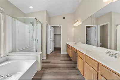 312 E Mesquite Street, Gilbert, AZ 85296 - Photo 16