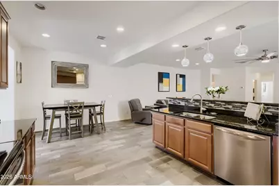 7633 W Whitehorn Trail, Peoria, AZ 85383 - Photo 8