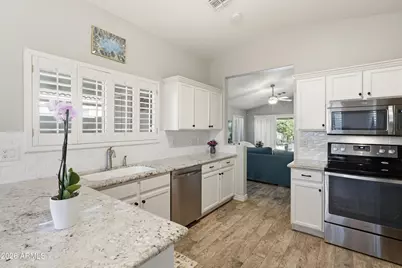 3611 W Charlotte Drive, Glendale, AZ 85310 - Photo 12