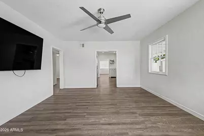 539 W 1st Street, Mesa, AZ 85201 - Photo 6