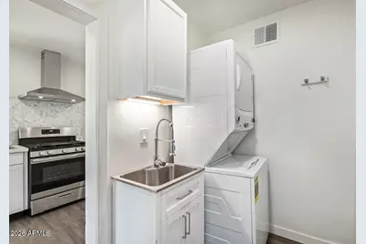 539 W 1st Street, Mesa, AZ 85201 - Photo 10