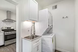 539 W 1st St, Mesa, AZ 85201 - Photo 10