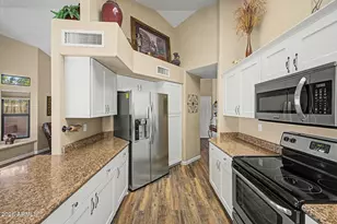 4670 W Shannon St, Chandler, AZ 85226 - Photo 12