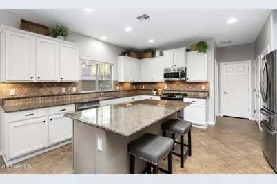 3965 E Melinda Drive, Phoenix, AZ 85050 - Photo 16