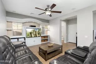 3965 E Melinda Dr, Phoenix, AZ 85050 - Photo 6