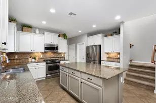 3965 E Melinda Dr, Phoenix, AZ 85050 - Photo 12