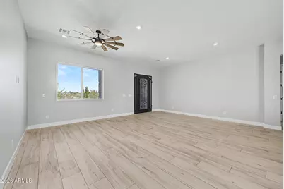 19473 W Osborn Road, Litchfield Park, AZ 85340 - Photo 12