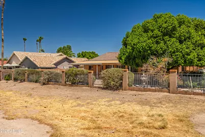 6233 E Camelot Drive, Mesa, AZ 85215 - Photo 32