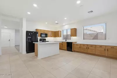 15109 N 175th Drive, Surprise, AZ 85388 - Photo 8