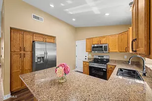 18048 W Spencer Dr, Surprise, AZ 85374 - Photo 14